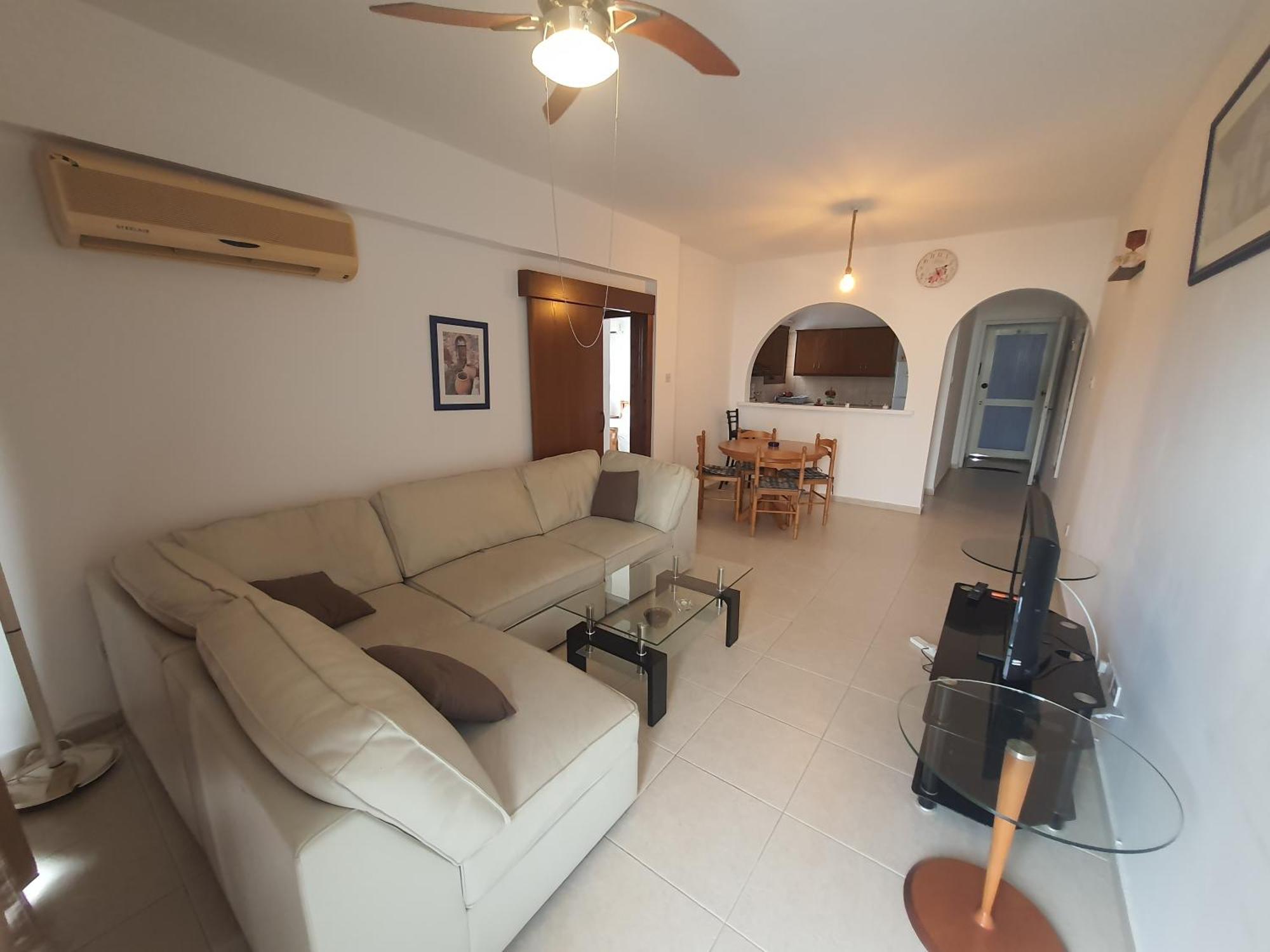 Nice Holiday Apartment Paphos Eksteriør billede