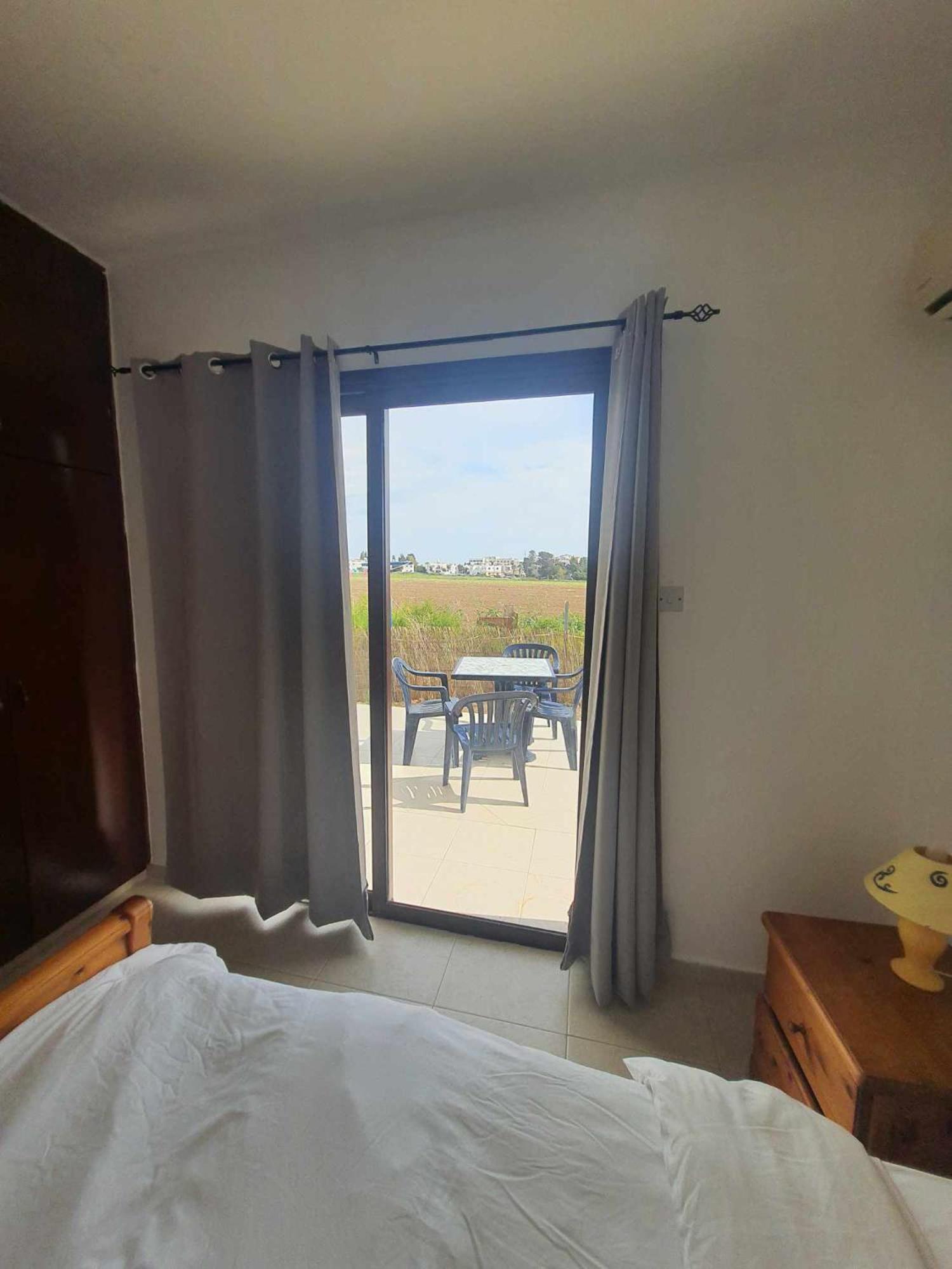 Nice Holiday Apartment Paphos Eksteriør billede